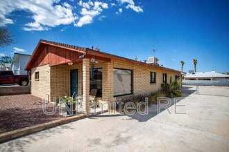Building Photo - 1385 Church Dr
