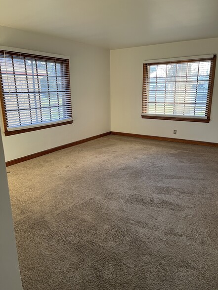 Building Photo - 4834 N 76th St