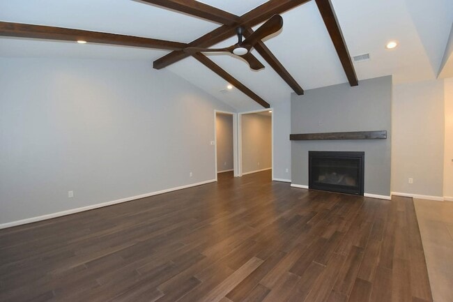 Building Photo - 10802 Meadow Lake Ln