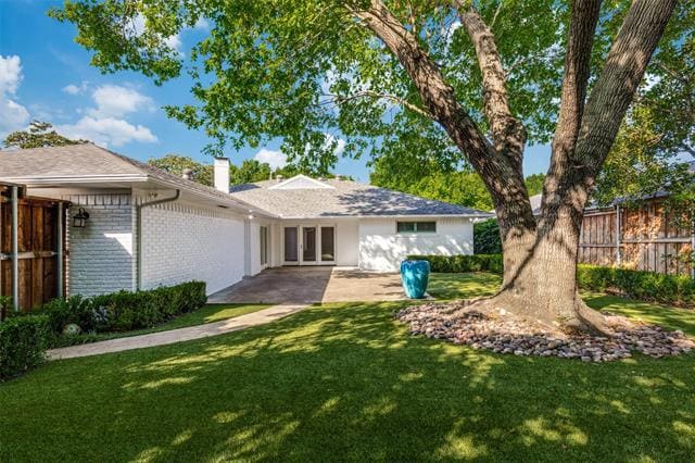 Building Photo - 6840 Carolyncrest Dr