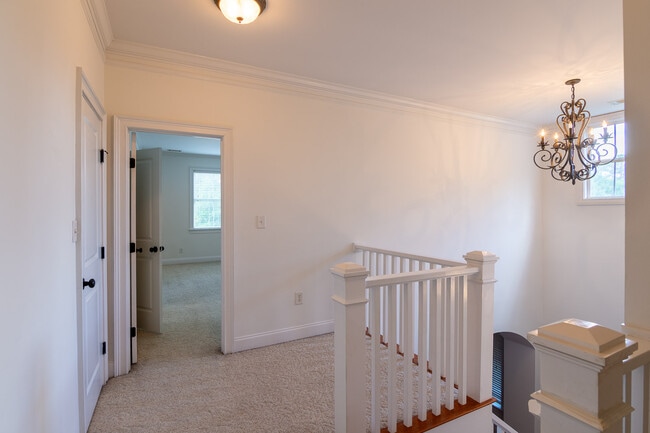 Building Photo - 202 Lagoon Dr