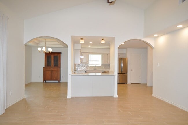 Building Photo - 3 Cimarron Dr