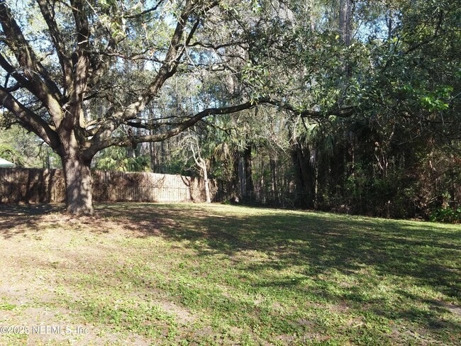 Building Photo - 7963 Lemans Dr