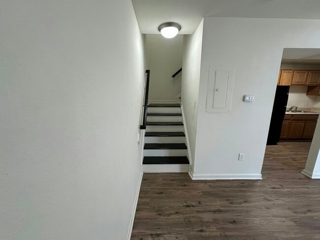 Building Photo - 3514 E Richmond Rd