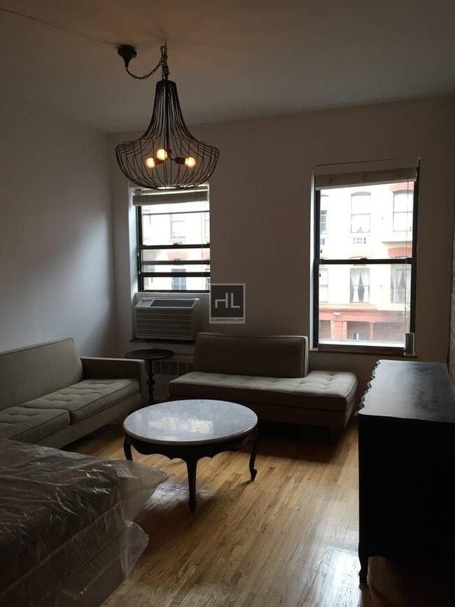 Building Photo - West Village Studio