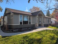 Building Photo - 400 S Curtis Rd