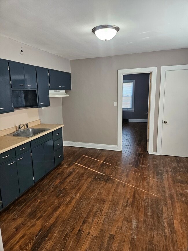 Building Photo - 4727 Massachusetts St