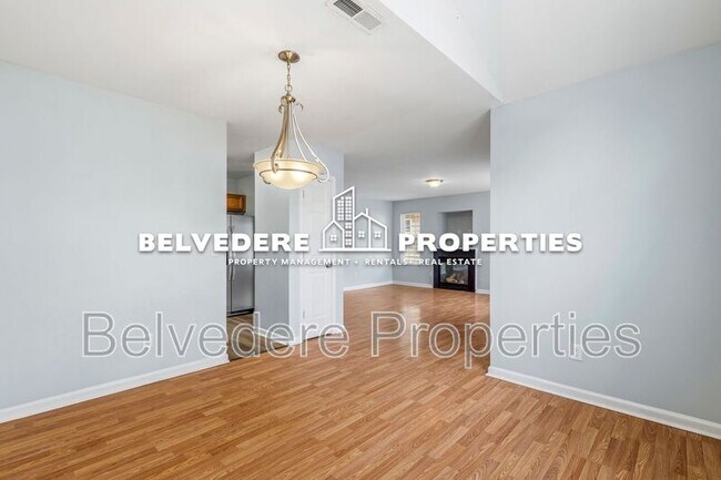 Building Photo - 405 N Dudley St