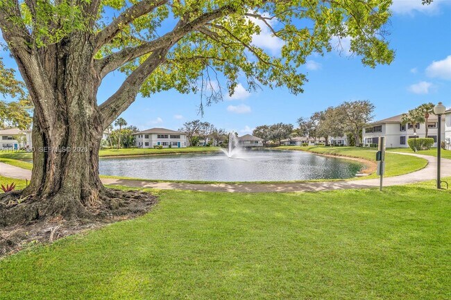 Building Photo - 3014 SW 21st Terrace