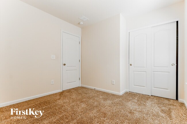 Building Photo - 174 Keaton Brook Dr
