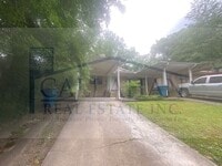 Building Photo - 2 Bedroom Duplex