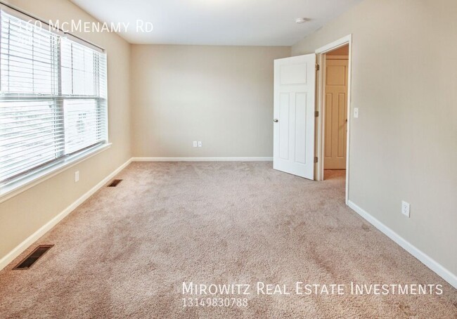 Building Photo - Beautiful 2BR/2.5BA St. Peters Townhome fo...