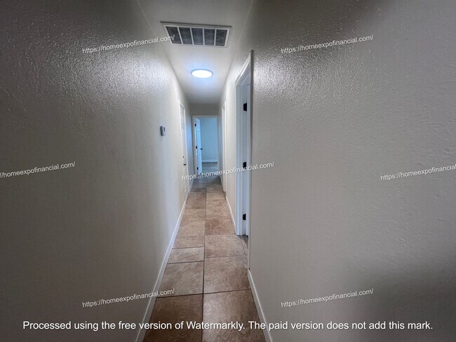 Building Photo - Nice Home For Rent