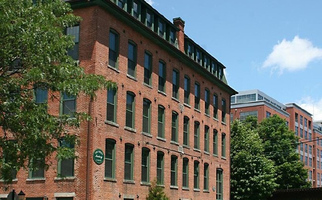 Building Photo - The Corset Factory