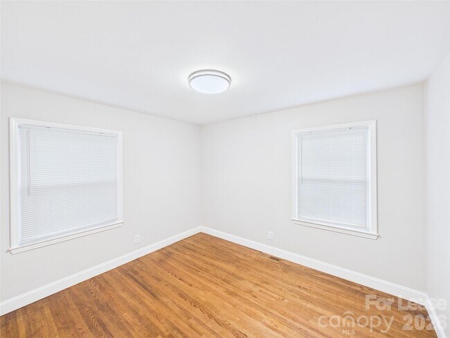 Building Photo - 4012 Belshire Ln