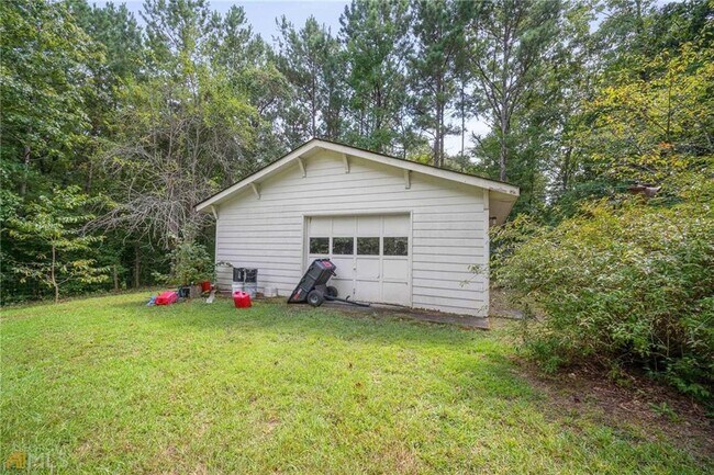 Building Photo - 1431 Chambers Rd
