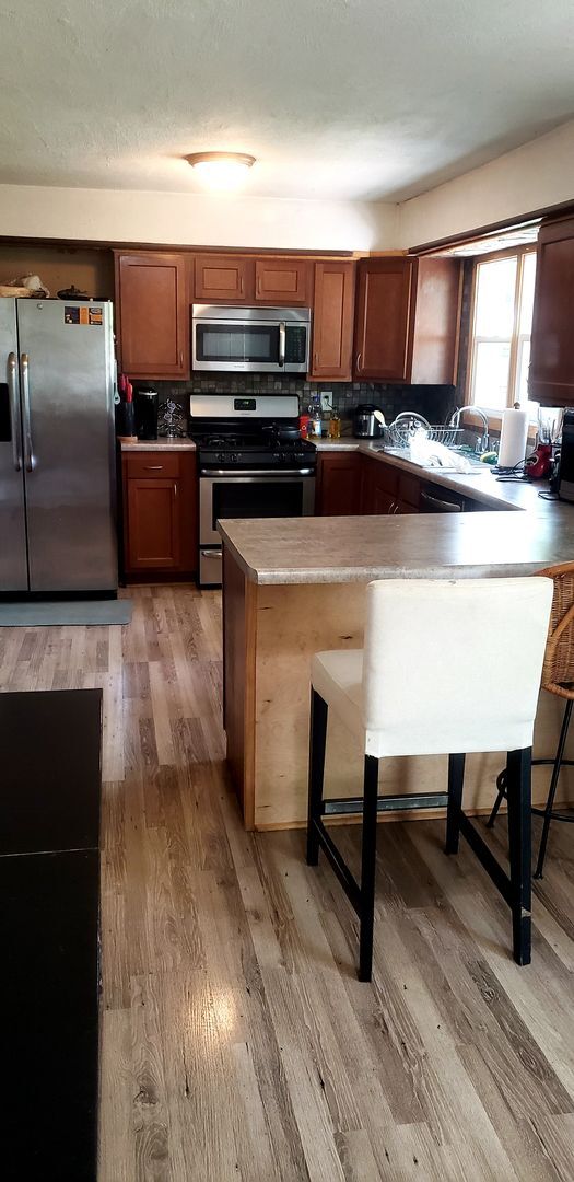 Building Photo - 4 bedroom, 2 bath home - Available July 2026!