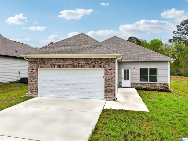 Primary Photo - 615 Troubadour Ln
