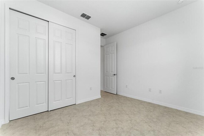 Building Photo - 7552 SW 56th Pl