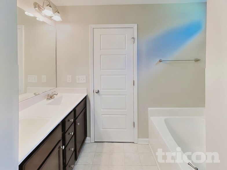 Building Photo - 81 W Lumber Ct