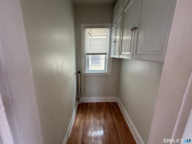 Building Photo - 241 Lewis St