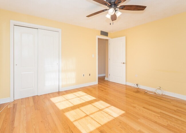 Building Photo - 99 Pleasant St