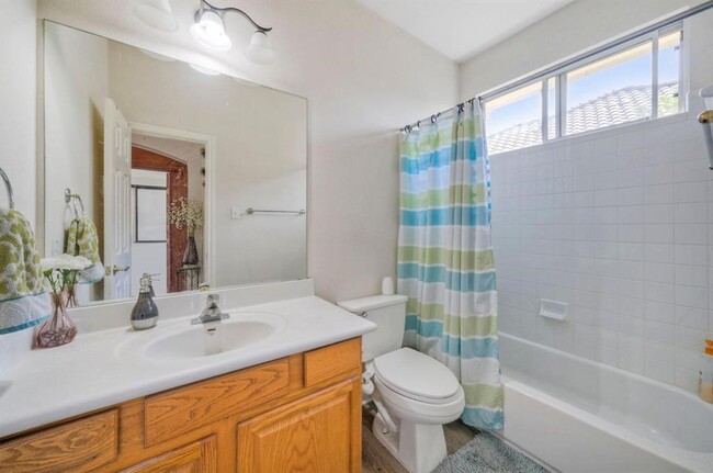 Building Photo - 3912 Coopers Hawk Cove