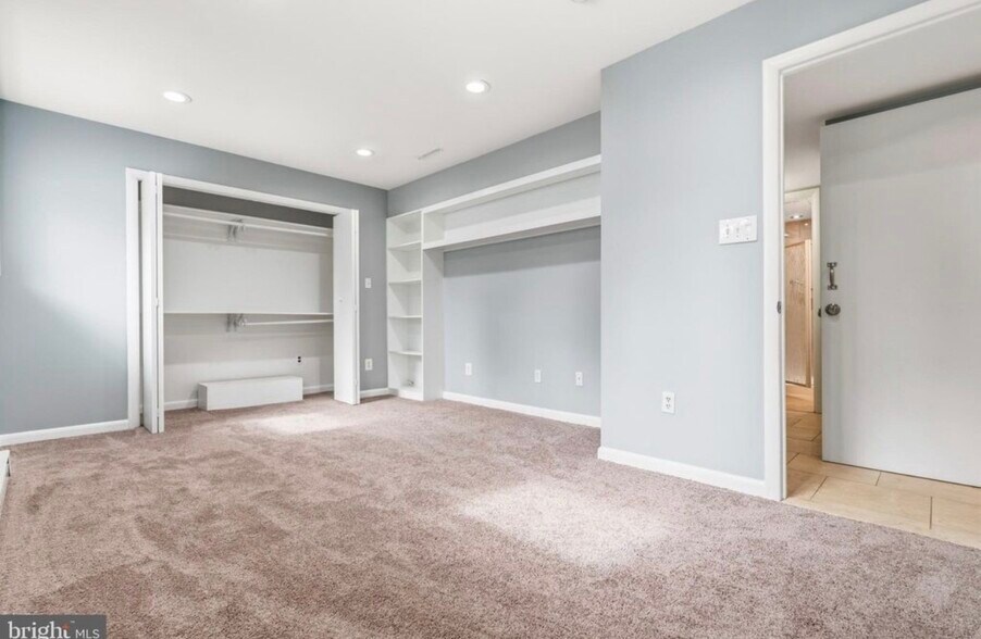 Building Photo - 14407 Oakvale St