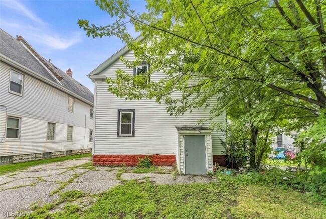 Building Photo - 3617 E 57th St
