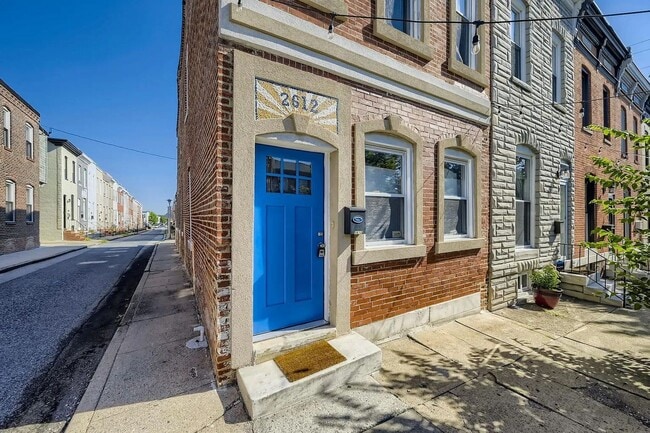 Building Photo - Charming 3 Bedroom/2.5 Bathroom Townhome in Patterson Park with Parking Pad!