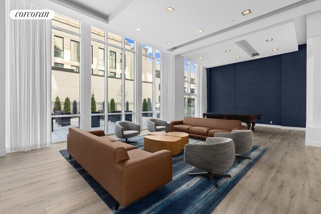 Building Photo - 214 N 11th St