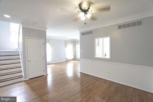 Building Photo - 75 Chadwick Cir