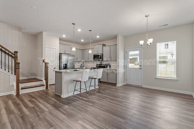 Building Photo - 416 Glen Clova Dr