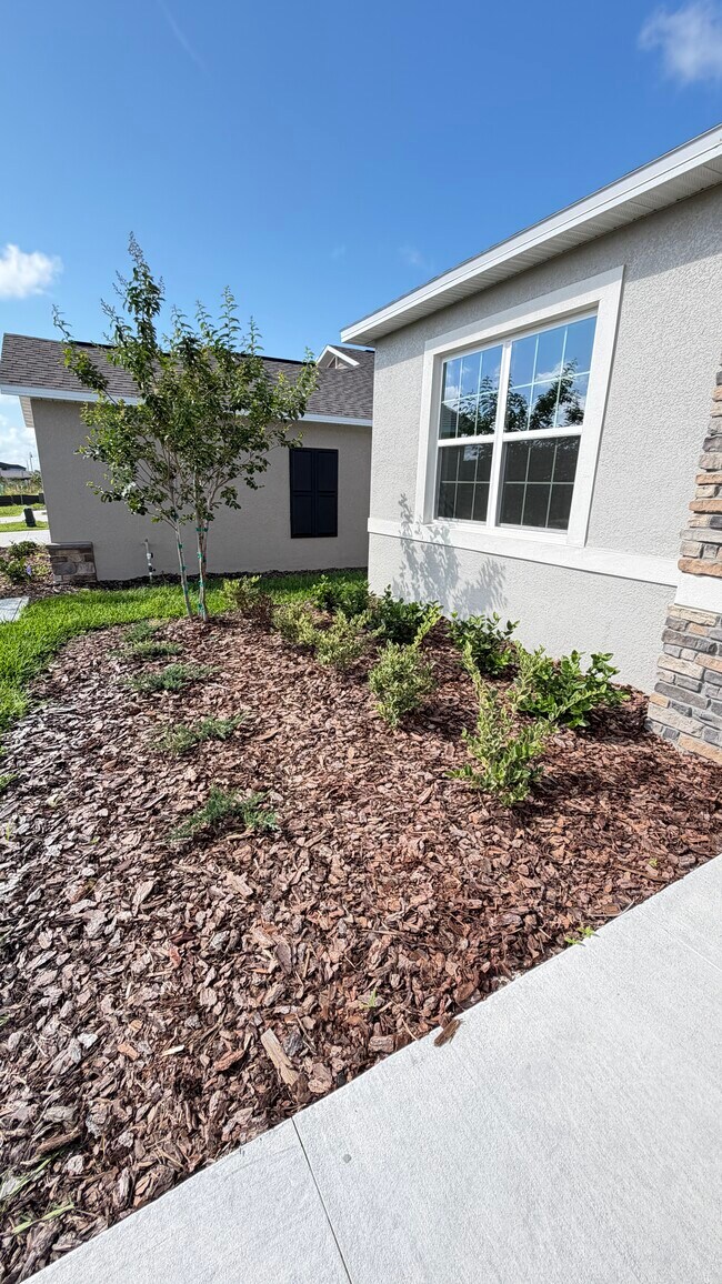 Building Photo - 5157 Green Belt Dr
