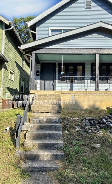 Primary Photo - 1442 Hamlet St