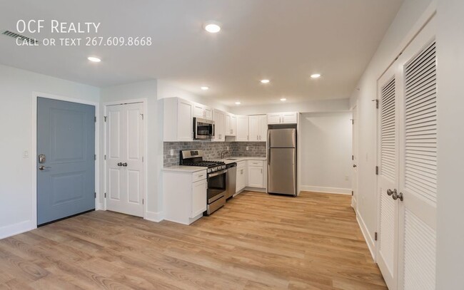 Building Photo - Modern Brewerytown Two Bedroom / One Bathr...