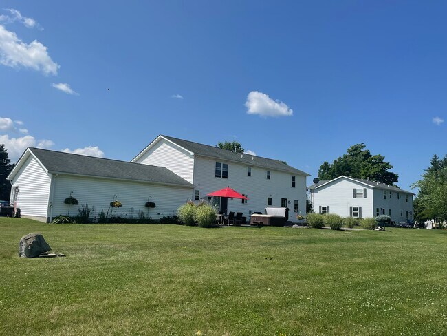 Building Photo - 9212 Lapp Rd