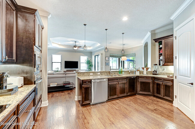 Building Photo - 3290 Levanto Dr