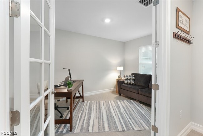 Building Photo - 44442 Palm Frond Dr