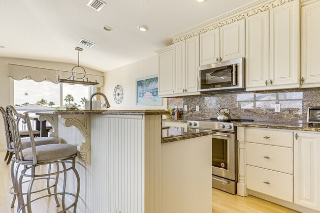 Building Photo - 1333 Nettles Blvd