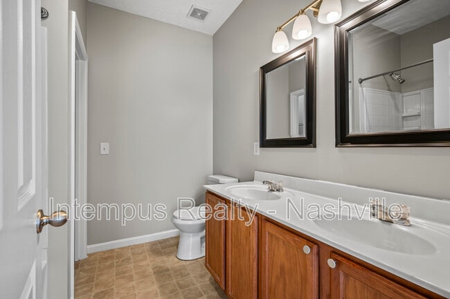 Building Photo - 8619 Altesse Way