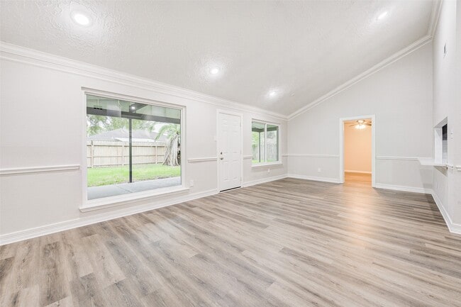 Building Photo - 1823 Grand Park Dr