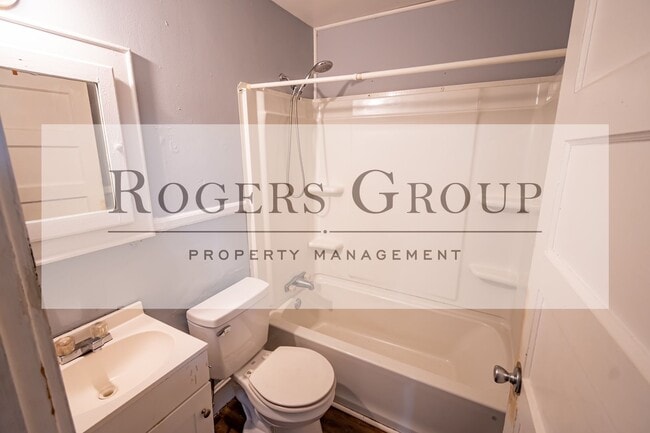 Building Photo - 410 E Montgomery St