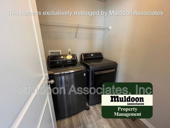 Building Photo - 6977 Tacarcuna Wood Grv