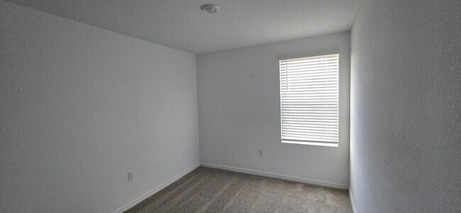 Building Photo - 5742 Archipelago St