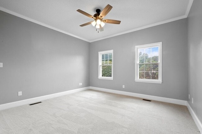 Building Photo - 485 Fussell Rd