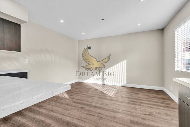 Building Photo - 6845 Coley Ave