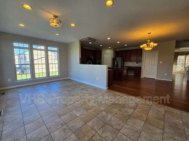 Building Photo - 2520 Post Oak Dr