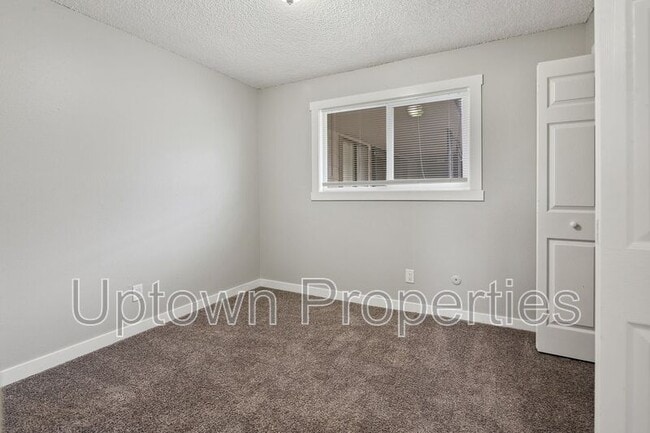 Building Photo - 8045 NE Flanders St