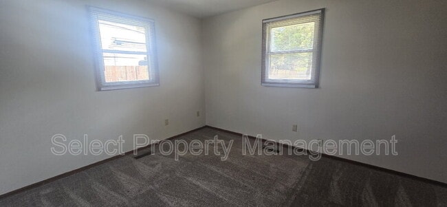 Building Photo - 7704 Kern Valley Dr